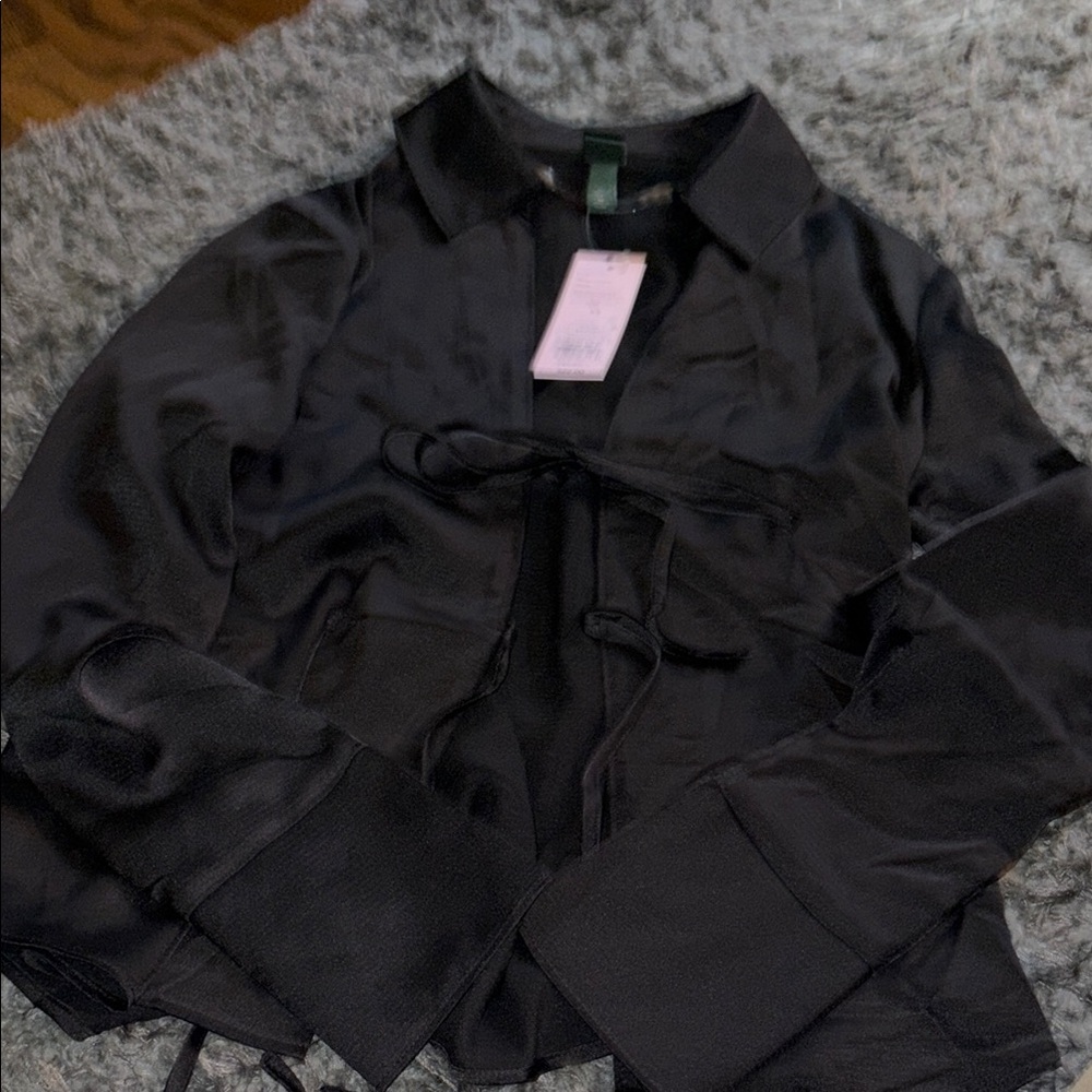 Wild Fable by Target  Satin Tie-Front blouse, size xs NWT